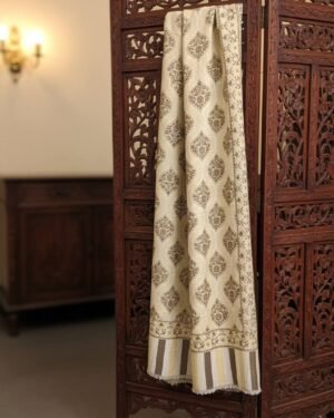 Finely Weaved Shawl – T001102KH