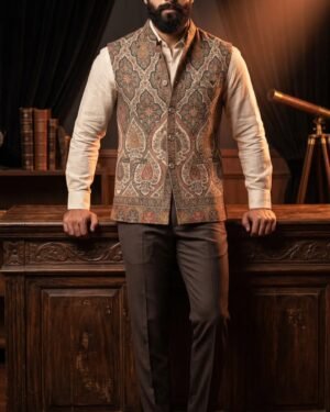 New Men’s Waistcoat – 2026 Collection, Size L