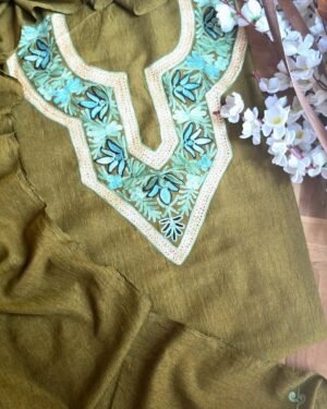 Hand Assisted Aari Three-piece Set