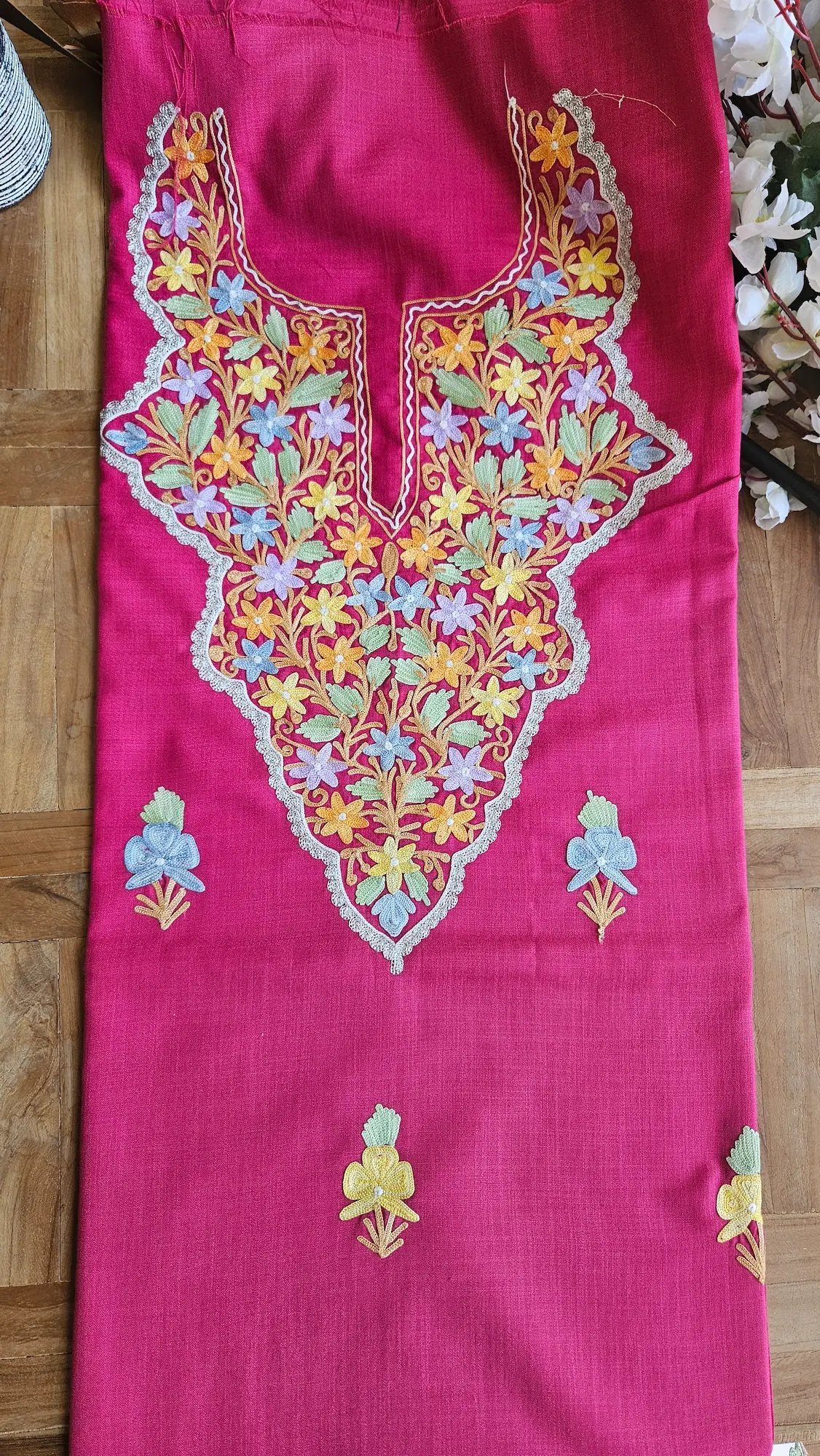 Finely Weaved Shawl – T000803KH