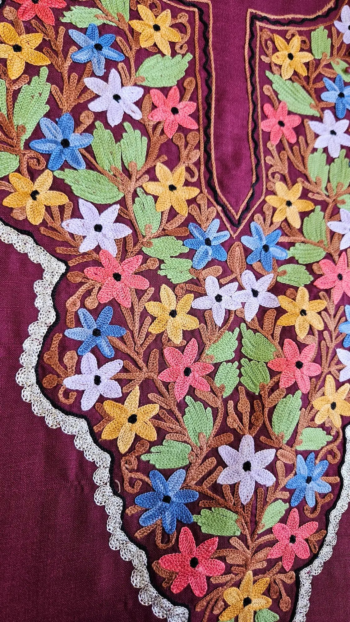Finely Weaved Shawl – T000803KH