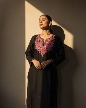 Kashmiri Aari Cotton Kurti – T002488KH