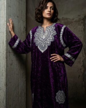 Kashmiri Bota Tilla Crushed Velvet Pheran