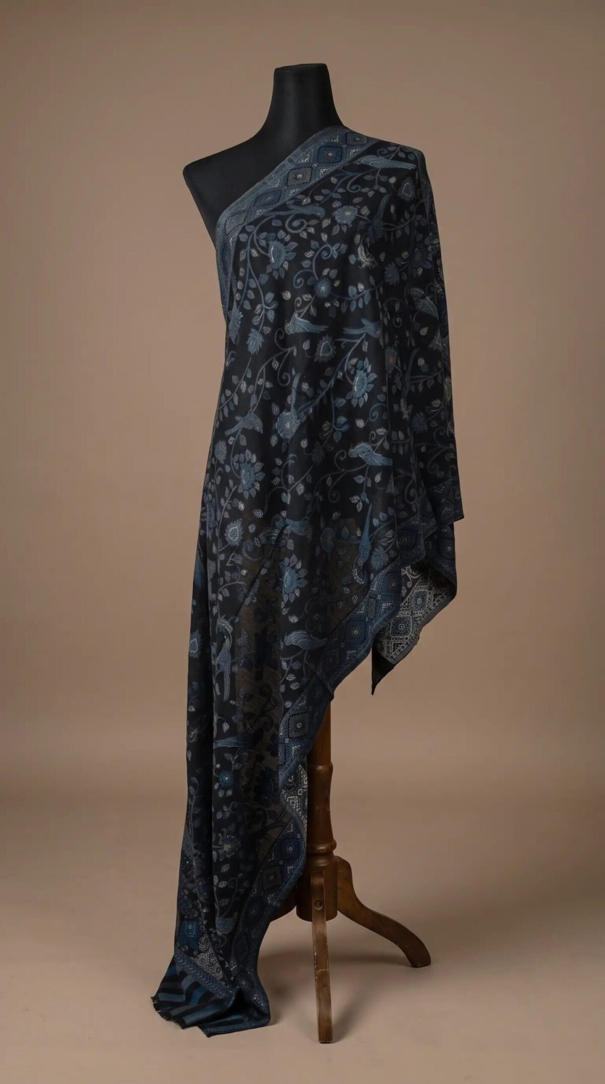 Ikkat Men’s Shawl